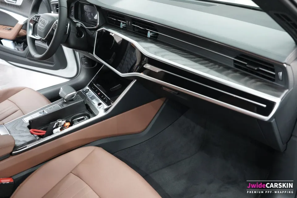 Audi A6のPPF施工事例|韓国での実例紹介 施工写真 2-3