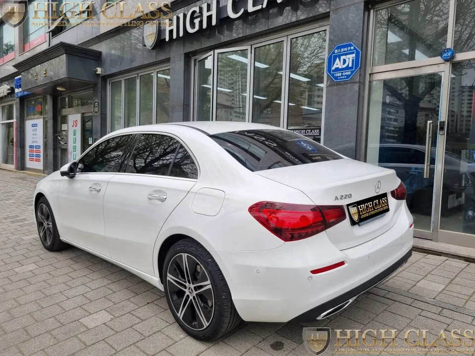 Mercedes-Benz A-Class Surround View Camera Review & Cost photo 2