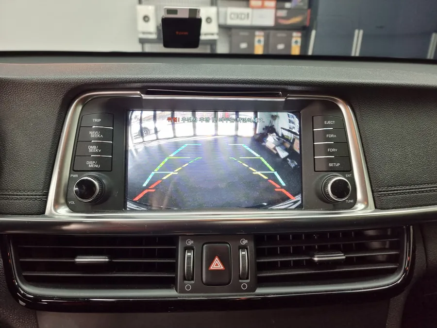 Kia K5 2nd GenのAndroid Auto・CarPlay取付事例 施工写真 1-2