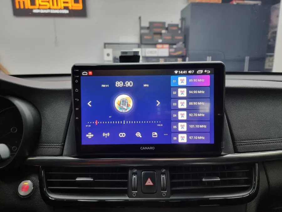 Kia K5 2nd GenのAndroid Auto・CarPlay取付事例 施工写真 1-3