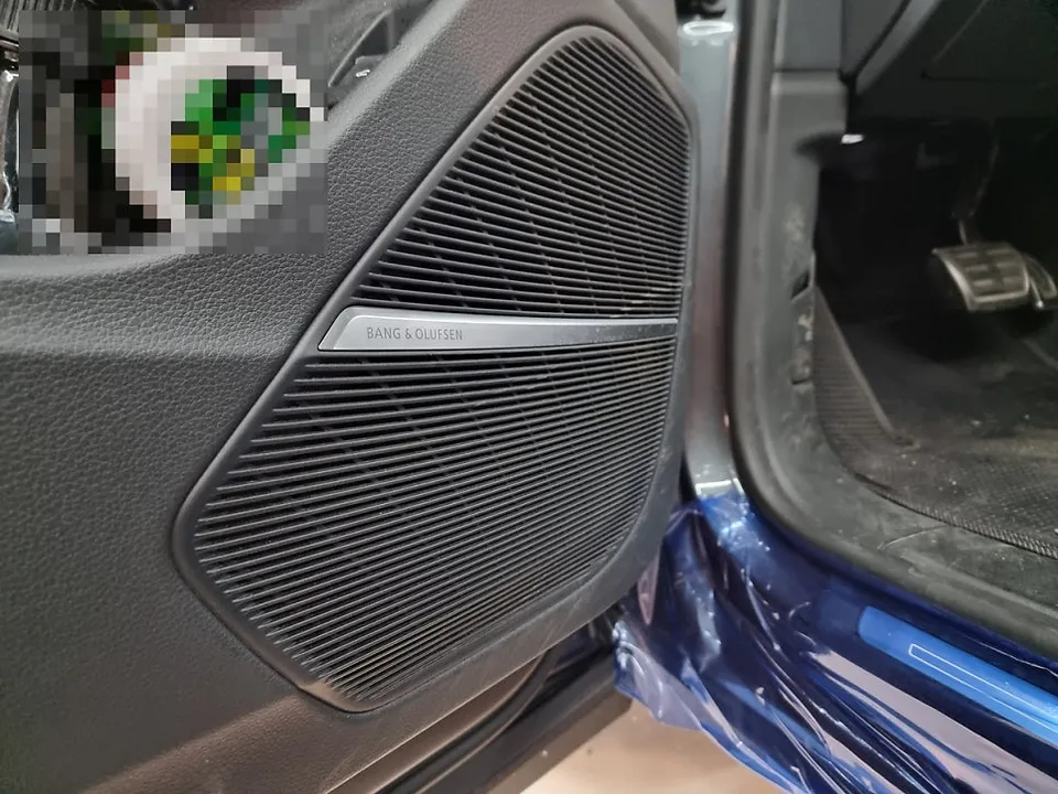 Audi Q8 car audio - Audi Q8 Car Audio Upgrade Review photo 4