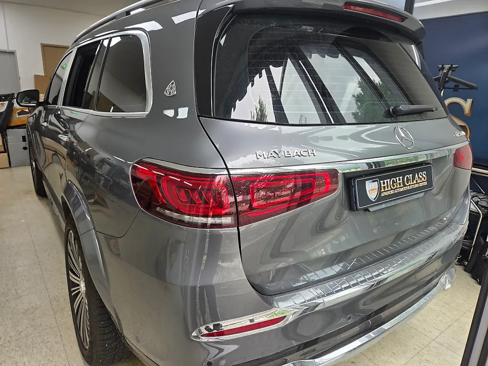 Mercedes-Benz GLS 580 ambient lighting - Mercedes-Benz GLS 580 Ambient Lighting Review photo 3