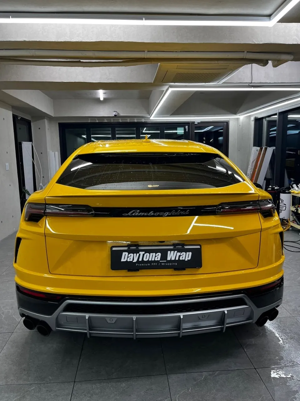 Lamborghini Urus PPF施工事例｜韓国での実例紹介 施工写真 1-2