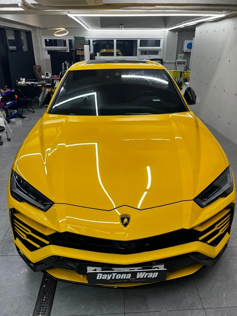 Lamborghini Urus PPF施工事例｜韓国での実例紹介 施工写真 1-3