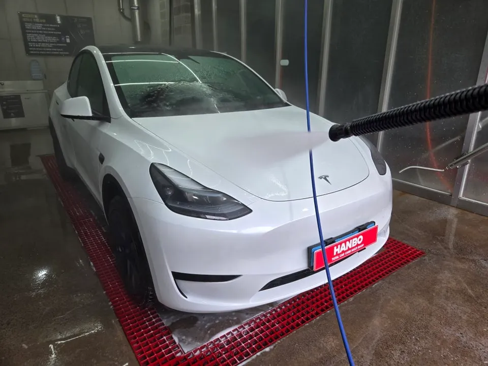 Tesla Model YのPPF施工事例|費用目安・仕上がり 施工写真 3-2