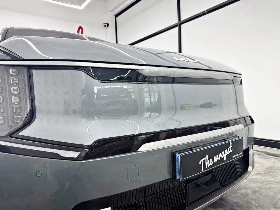 Kia EV9のPPF施工事例|費用目安と仕上がり 施工写真 2-1