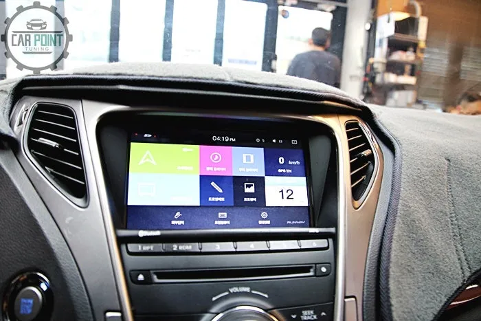 Hyundai Grandeur HGのAndroid Auto・CarPlay取付事例 施工写真 5