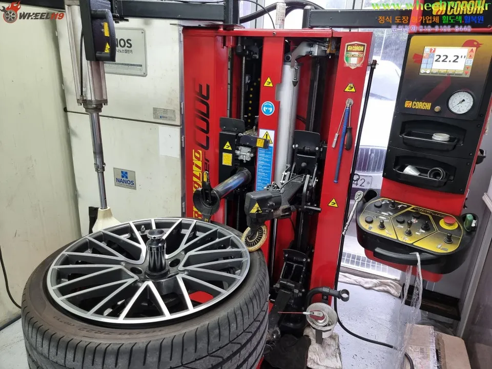 Porsche Cayenneのホイールリペア・塗装事例 施工写真 1-2