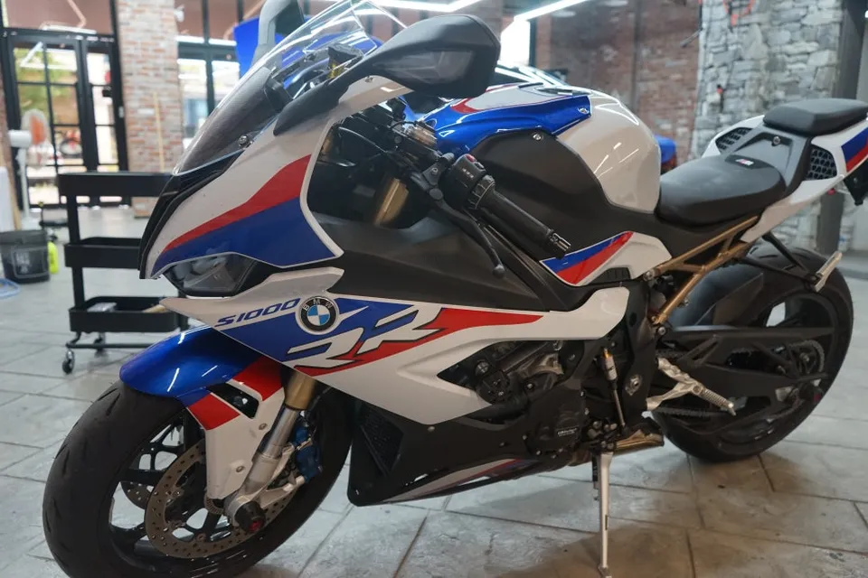 BMW S1000RR ppf - BMW S1000RR PPF Review: Full Bike Protection photo 4