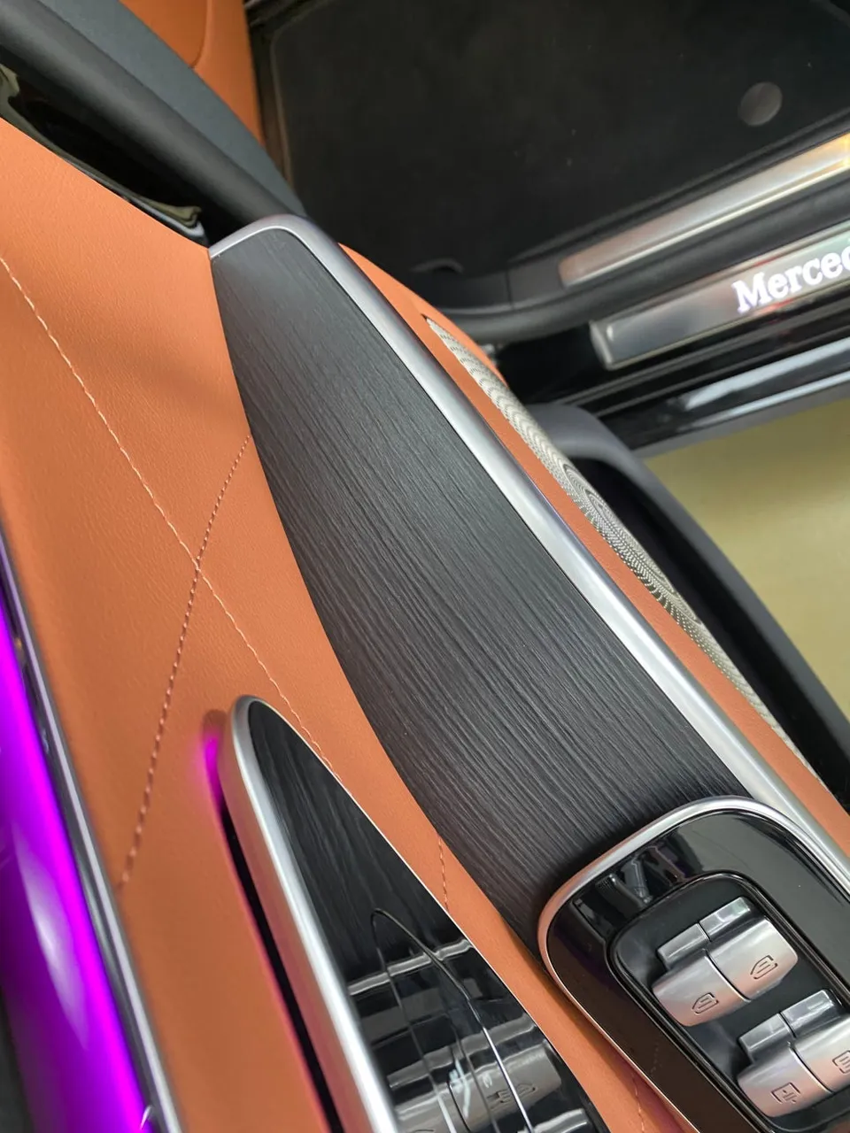 Mercedes-Benz S-Class W223のカーオーディオ施工事例 施工写真 3-2