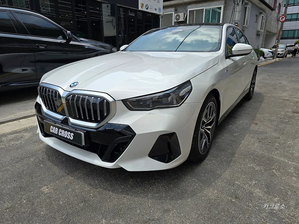 BMW 5 Series G60 PPF施工事例|費用目安と仕上がり 写真