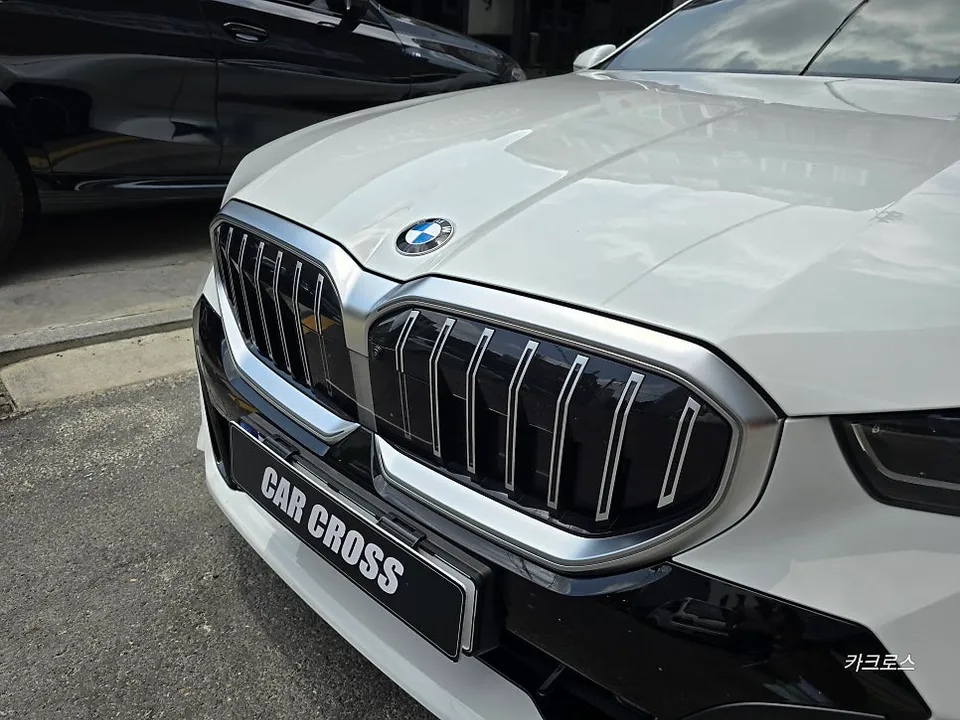 BMW 5 Series G60 ppf - BMW 5 Series G60 PPF Review: Grill Wrap & Interior Protection photo 3