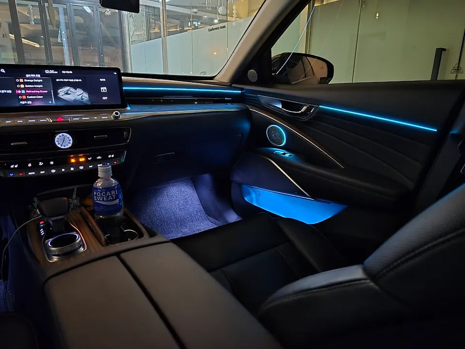 Kia K900 Ambient Lighting Review: Enhanced Interior Luxury After