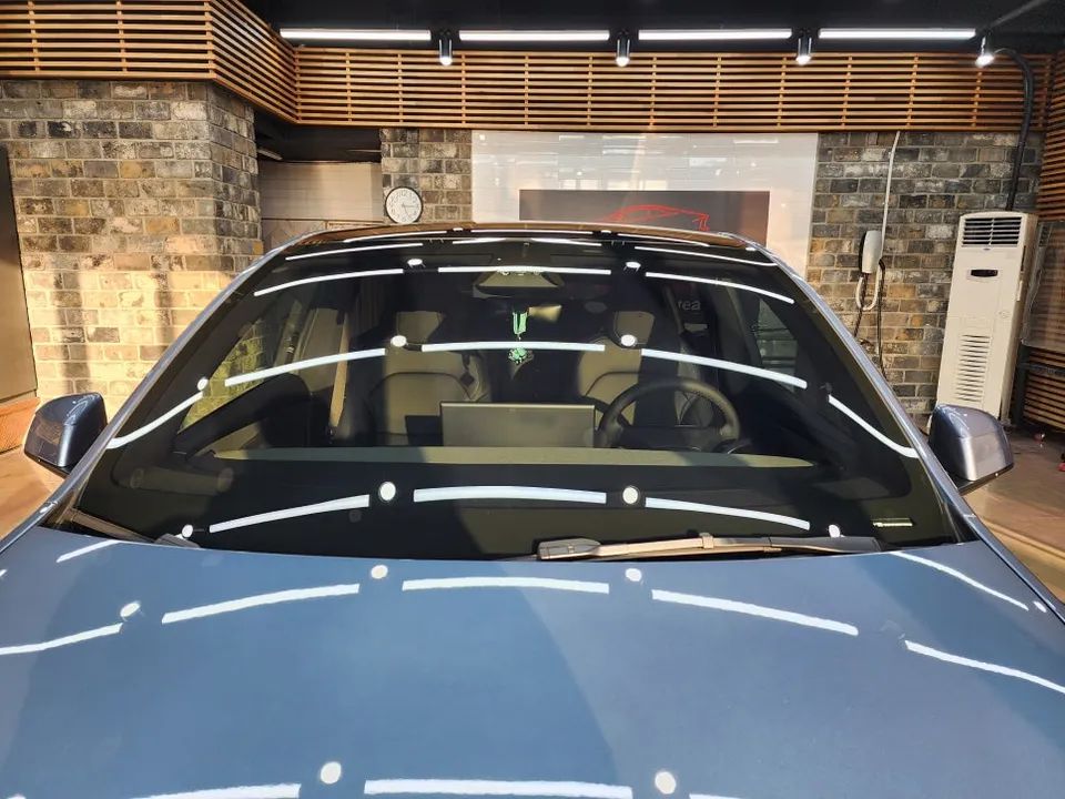 Tesla Model Y PPF施工事例｜費用目安と仕上がり 施工写真 2-2