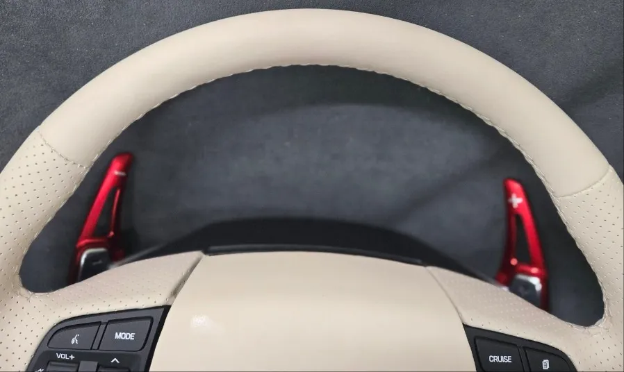 Genesis G80 steering wheel - Genesis G80 Steering Wheel Customization Review photo 4