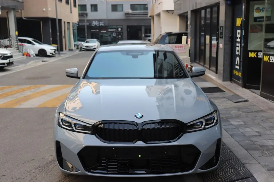 BMW 3 SeriesのPPF施工事例|費用目安・仕上がり 施工写真 3-2