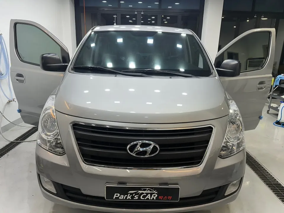 Hyundai Starexのカーフィルム施工事例｜費用目安・仕上がり 施工写真 2-3