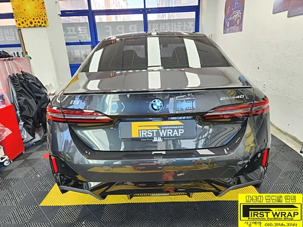 BMW i5のPPF施工事例|費用目安と仕上がり 施工写真 2-1