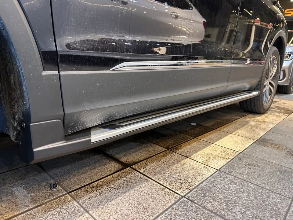 Volkswagen Tiguan body kit - Volkswagen Tiguan Body Kit Installation Review photo 3