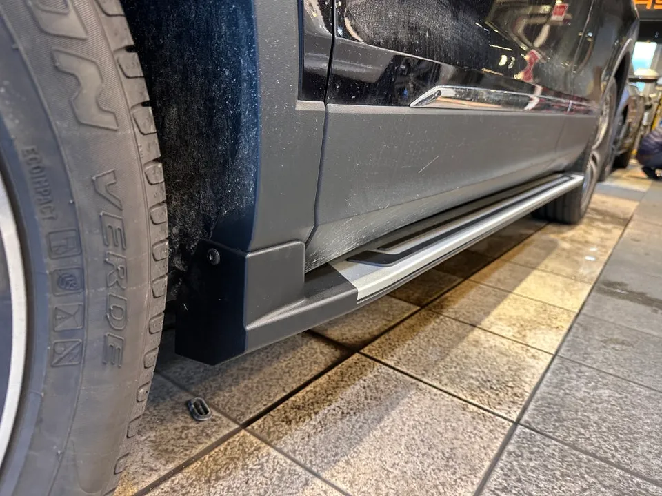 Volkswagen Tiguan body kit - Volkswagen Tiguan Body Kit Installation Review photo 4