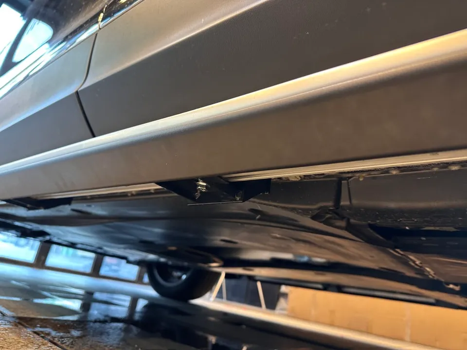Volkswagen Tiguan body kit - Volkswagen Tiguan Body Kit Installation Review photo 5