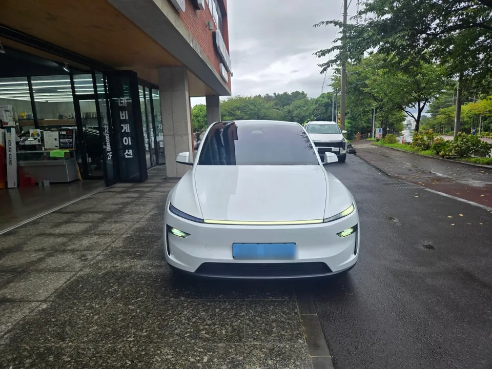 Tesla Model Y PPF施工事例｜費用目安と仕上がり 施工写真 2-3