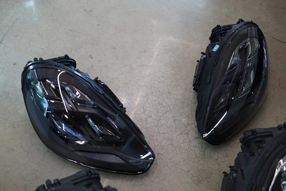 Porsche Cayenne 958 lighting upgrade - Porsche Cayenne 958 LED Headlight Upgrade: Brighter Night Driving photo 5