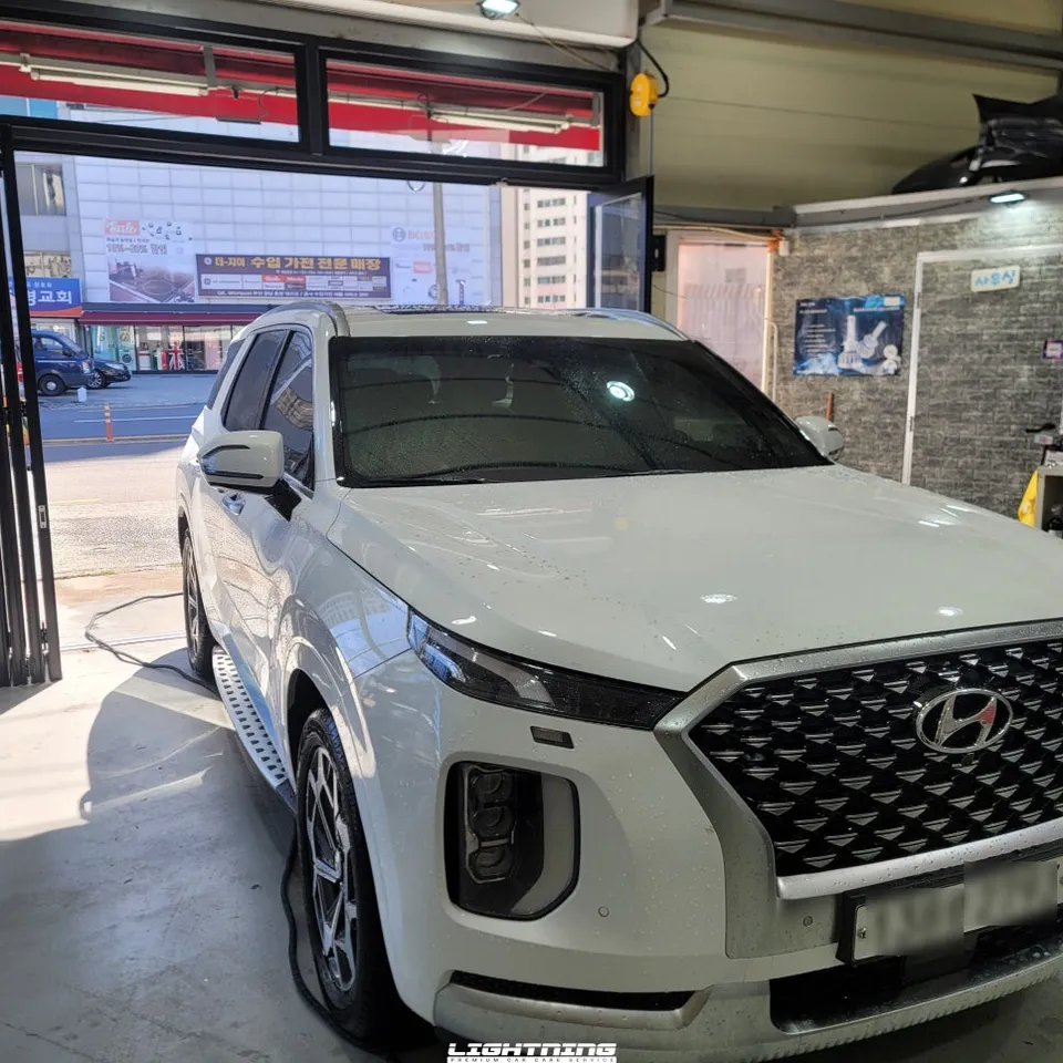 Hyundai Palisadeのガラスコーティング事例|韓国での施工 施工写真 2-1