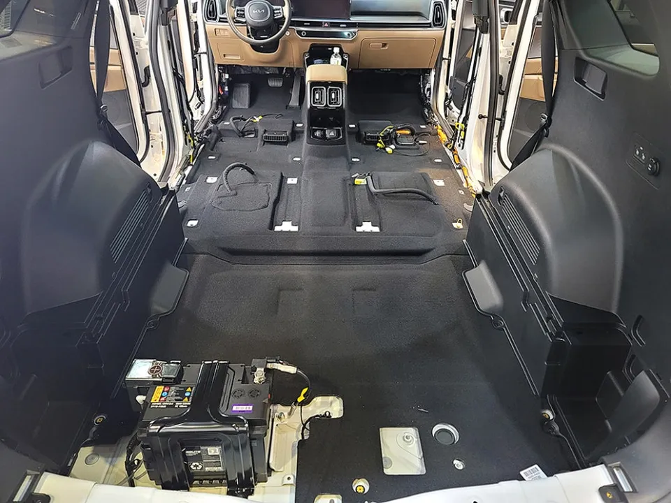 Kia Sorento MQ4 Ambient Lighting Review — Cost & Results photo 5
