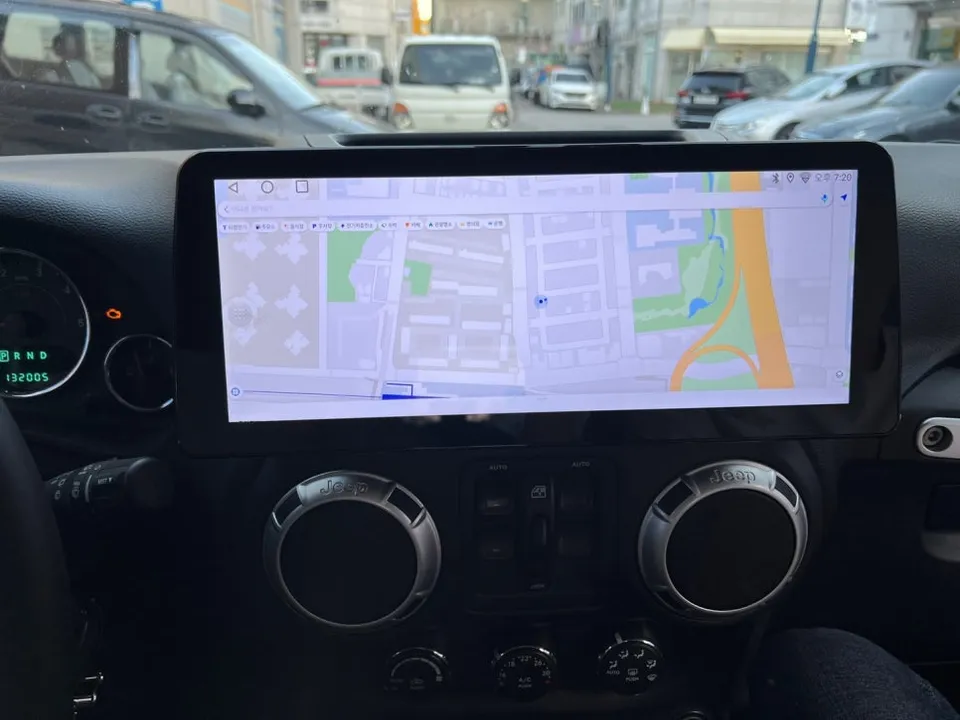 Jeep Wrangler android head unit - Jeep Wrangler Android Head Unit Review: Big Screen Upgrade photo 5