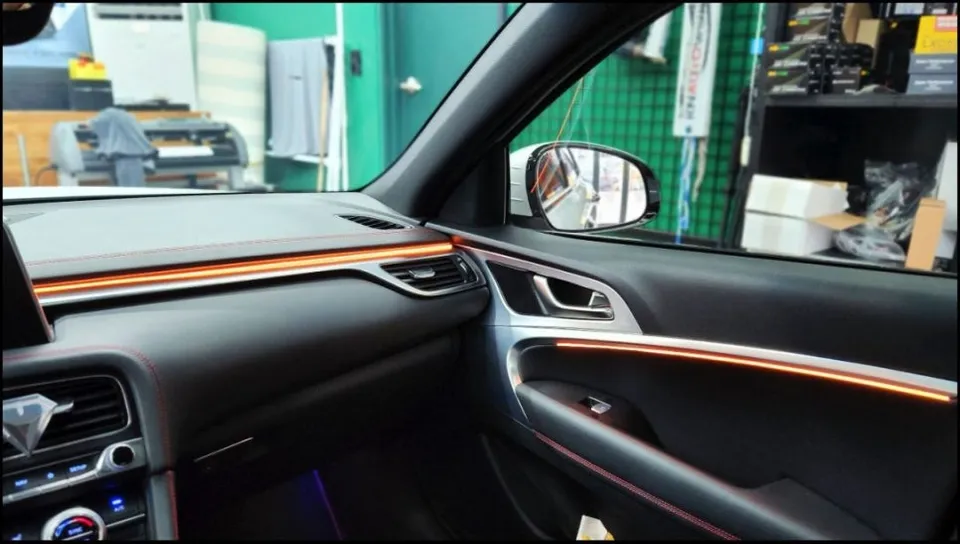 Genesis G70 ambient lighting - Genesis G70 Ambient Lighting Review: Premium Interior LEDs photo 7