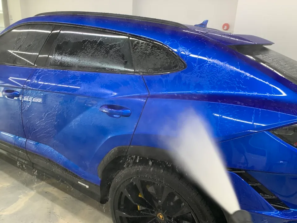 Lamborghini Urus PPF施工事例：費用目安と仕上がり 施工写真 3-1