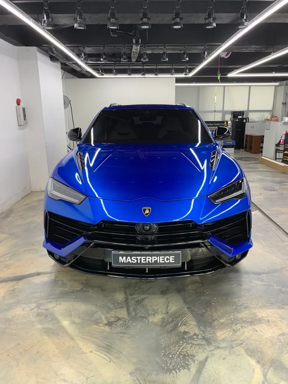 Lamborghini Urus PPF施工事例：費用目安と仕上がり 施工写真 1-2