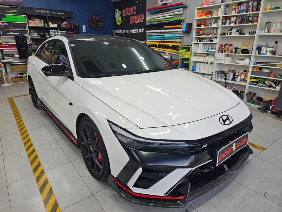 Hyundai Elantra Nのカーラッピング事例|費用目安・仕上がり 施工写真 1-1