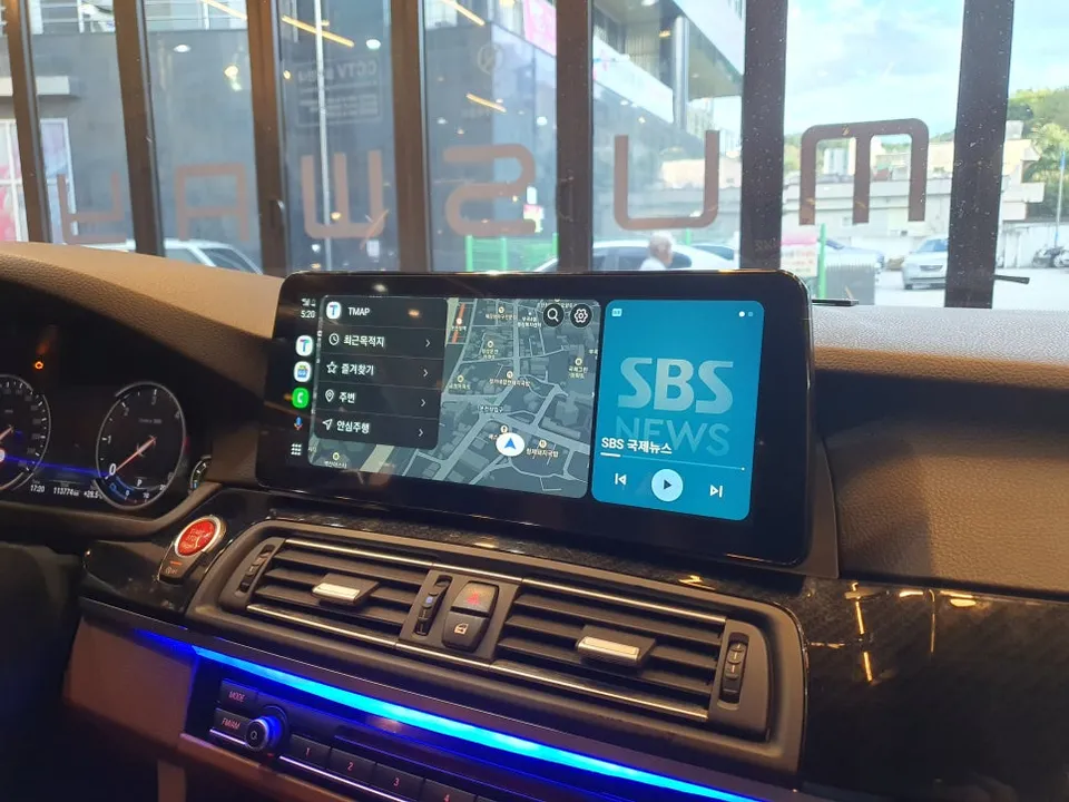 BMW 5 Series F10のAndroid Auto・CarPlay取付事例 施工写真 3-2
