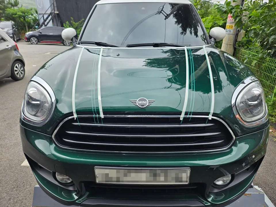 BMW MINI Cooperのカーラッピング事例 施工写真 4-1