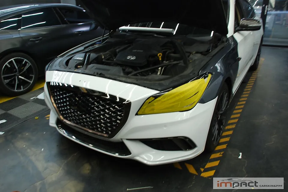 Genesis G80 DHのカーラッピング事例|費用目安・仕上がり 施工写真 4-2