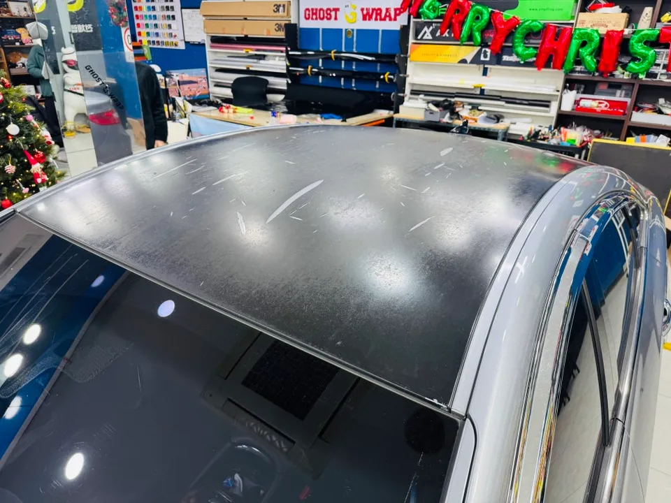 Hyundai Azeraのカーラッピング事例|費用目安・仕上がり 施工写真 2-1