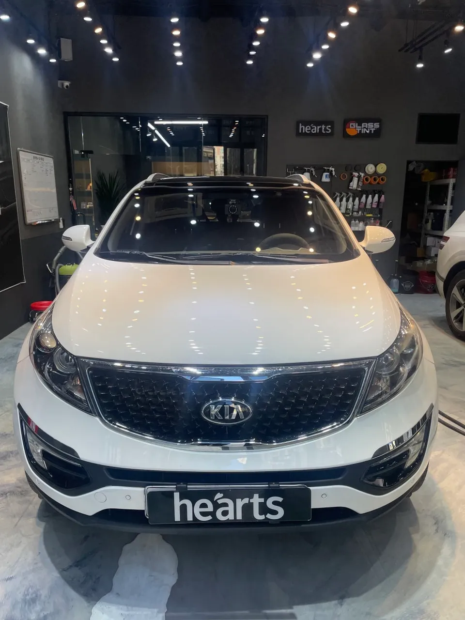 Kia Sportageのカーフィルム施工事例｜費用目安・仕上がり 施工写真 2