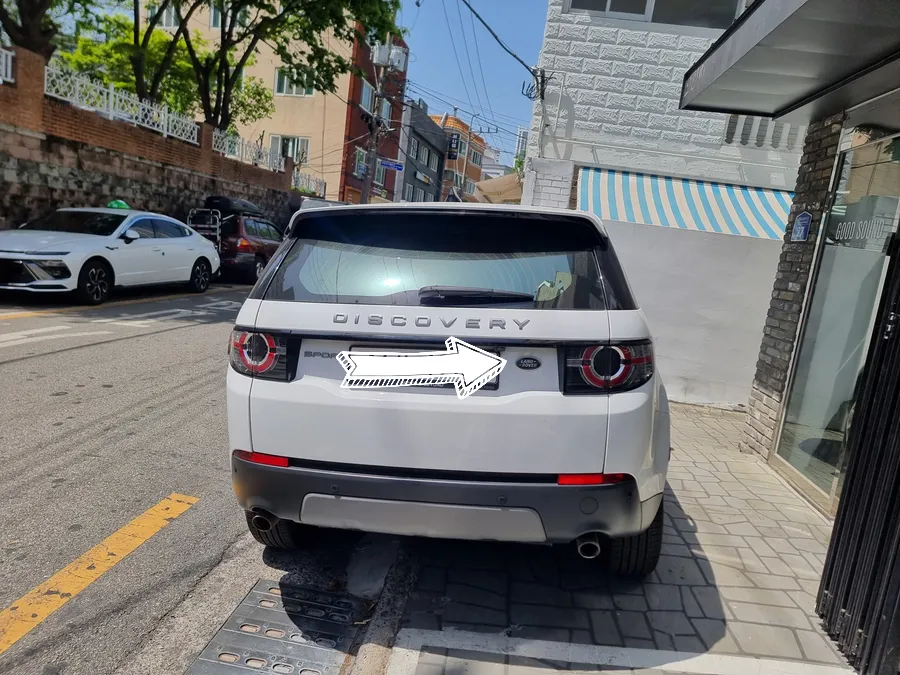 Land Rover Discovery Sportのカーオーディオ施工事例 施工写真 1-3