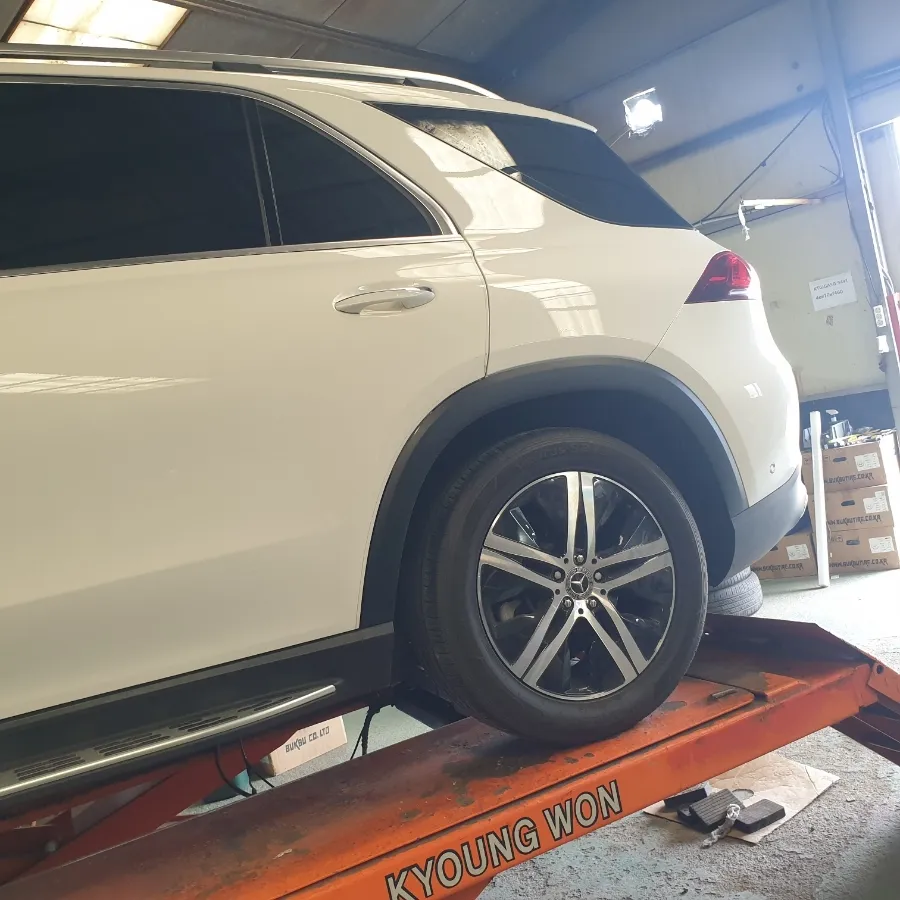 Mercedes-Benz GLE wheel repair - Mercedes-Benz GLE Wheel Repair & Painting Review photo 5