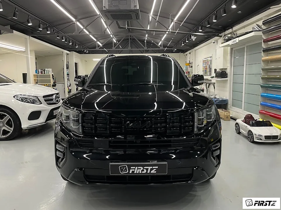 Kia Mohave The Masterのカーラッピング事例|費用目安・仕上がり 施工写真 3-2