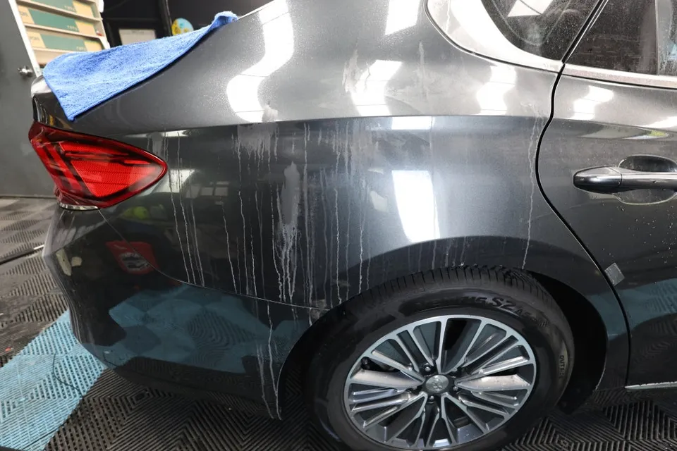 Hyundai Azeraのガラスコーティング事例|費用目安・仕上がり 施工写真 2-2