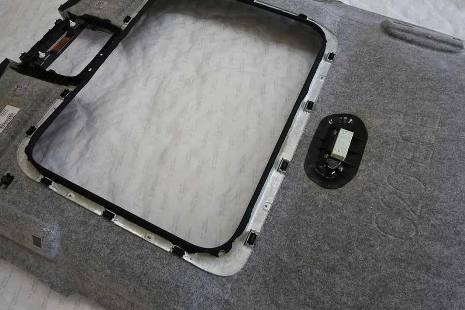 BMW 3 Series window tinting - BMW 3 Series Window Tinting Review — Heat Rejection Film photo 4