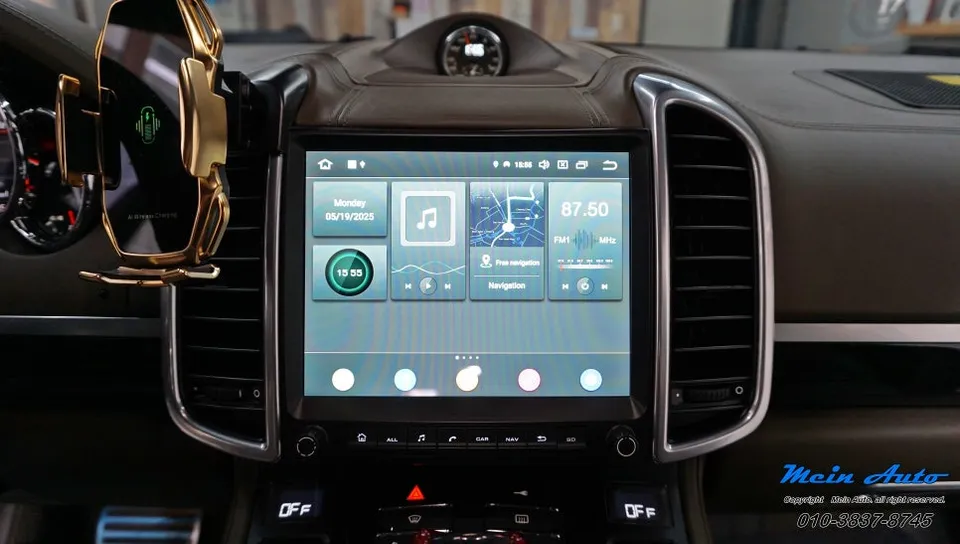 Porsche CayenneのAndroid Auto・CarPlay取付事例 施工写真 4-1