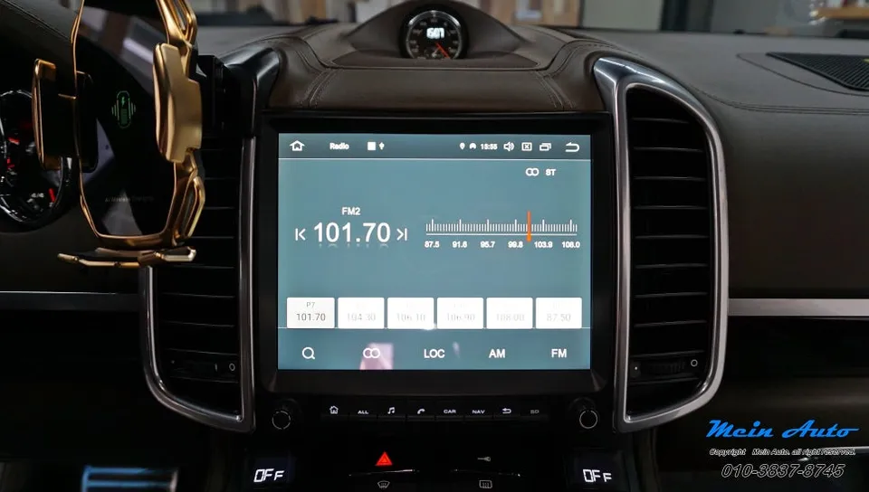 Porsche CayenneのAndroid Auto・CarPlay取付事例 施工写真 1-2