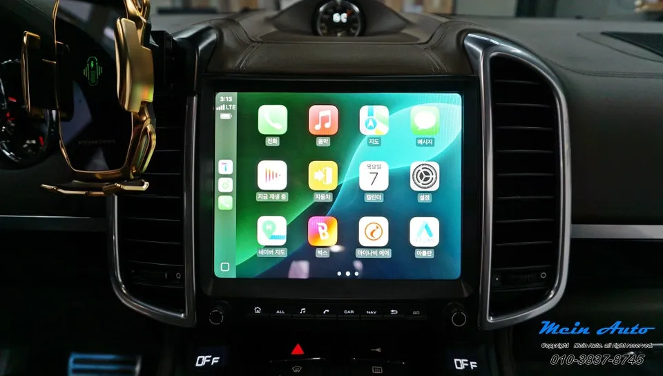 Porsche CayenneのAndroid Auto・CarPlay取付事例 施工写真 4-2