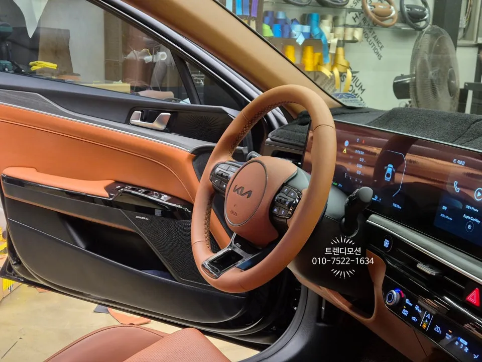 Kia K5 DL3 steering wheel - Kia K5 DL3 Steering Wheel Customization Review photo 5
