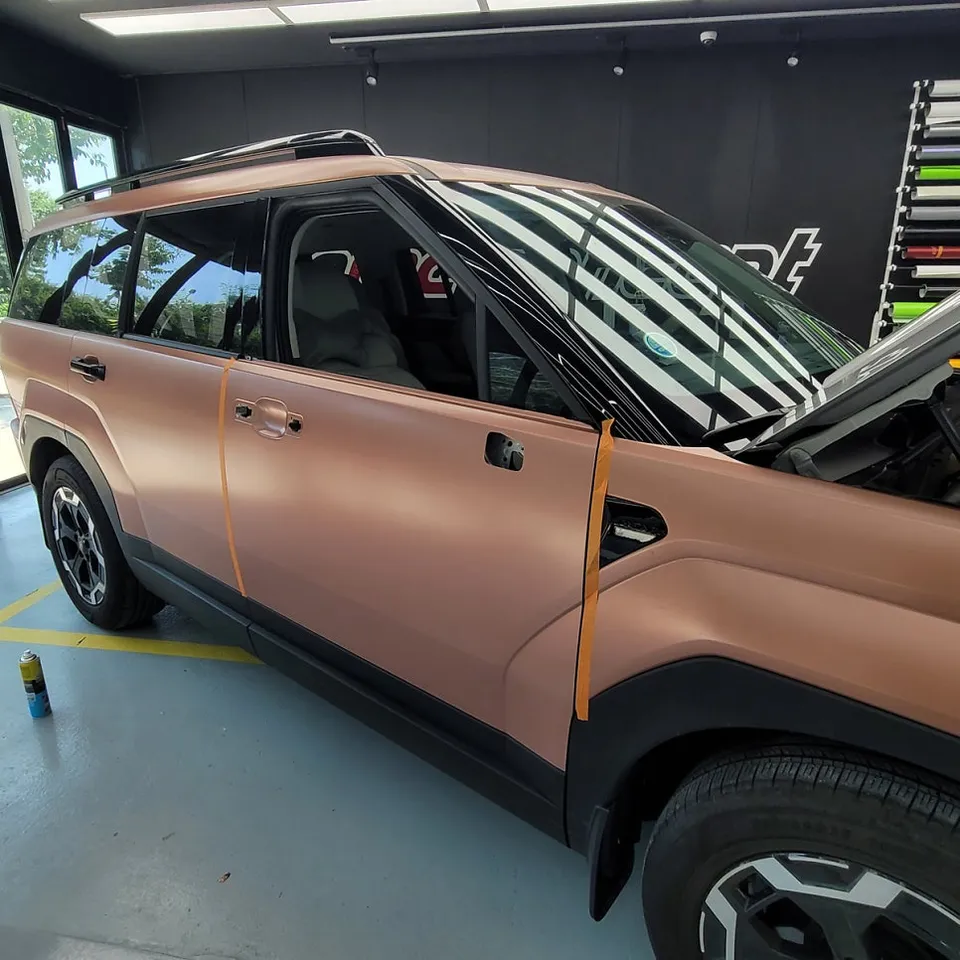 Hyundai Santa Fe MX5のカーラッピング事例｜費用目安・仕上がり 施工写真 3-2