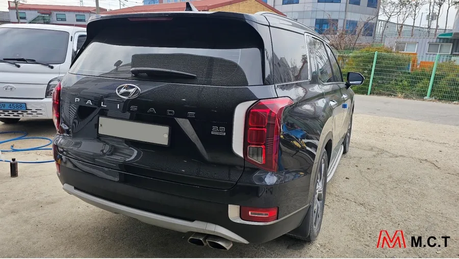 Hyundai Palisadeのカーラッピング事例|3Mファイングリーン施工 施工写真 3-1